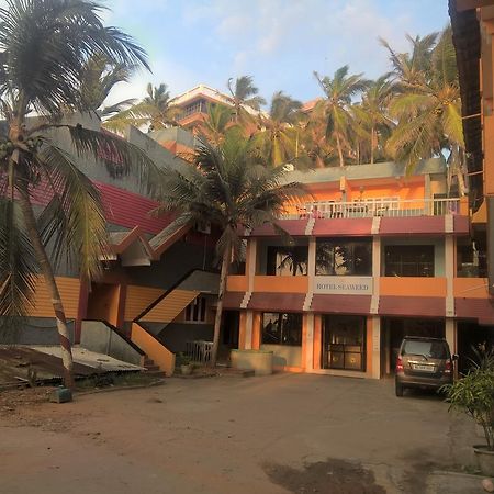 Hotel Seaweed Kovalam Exteriör bild